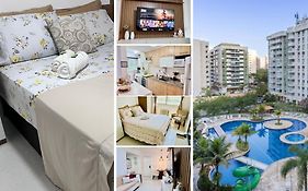 Apto 2 Quartos com Varanda em Frente ao RioCentro Barra Olimpica Wi-Fi Rapido Piscina Cozinha Completa e Estacionamento Portaria 24h Sala Homeoffice Brinquedoteca e Parquinho Infantil Ideal para Grupos Familias e Hospedes a trabalho